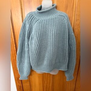 H&M Women's Turtleneck Sweater in Soft Blue